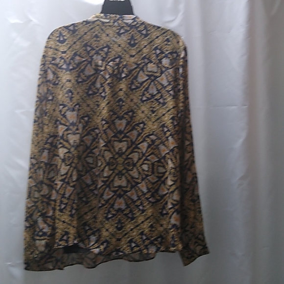 A.N.A sheer one piece geometric blouse - Picture 5 of 7